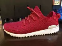 yeezy boost 350 adidas 750 moonrock red top